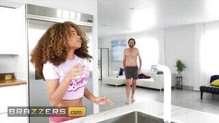 Brazzers - Lauren Phillips és Cecilia Lion lesbi pornója