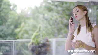 Private - Nicole Love és Dominica Phoenix édeshármasban hancuroznak