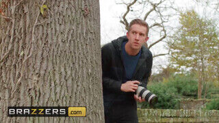 Brazzers - Anna Bailey a vonzó angol milf