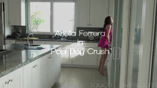 Ariella Ferrera a csábító brazil milf