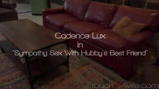 Cadence Lux fiatalabb brét akar