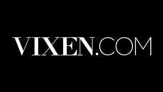 Riley Reid és Megan Rain édeshármasban közösülnek