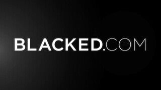 Riley Reid és Gabbie Carter könyörtelen menete