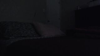 Tinédzser kiscsaj pornóra maszturbál