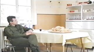 Csőre töltött lövegek - Magyar szinkronos teljes vhs sexvideo