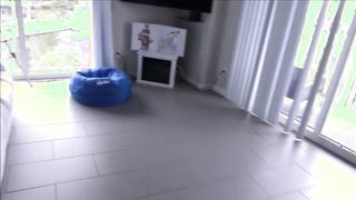Milf mami vaginája teleélvezve