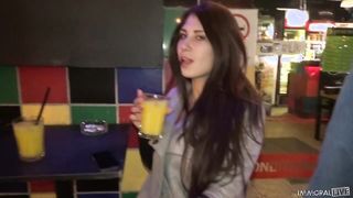 Ayda Swinger a méretes kannás zsenge cafka