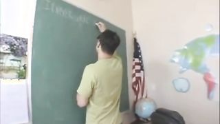 Kolosszális kannás tanárnők