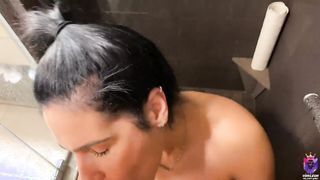 Vonzó dél amerikai barinő házipornó videója