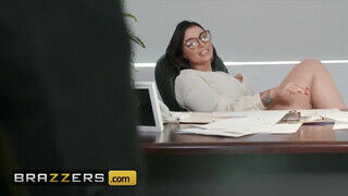 Brazzers - A bazinagy popós Ivy Lebelle popó pornója