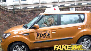 Fake Driving School - Fiatal csajszika az oktatóval kúr