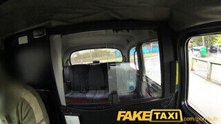 FakeTaxi - helyi szuka pinájába élveznek