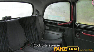 FakeTaxi - Lexi Ryder melle közé veszi a cerkát