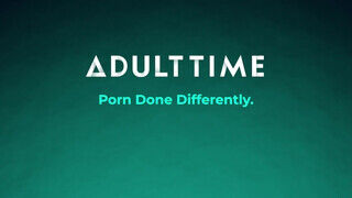 ADULT TIME - Lauren Phillips a kolosszális cicis milf