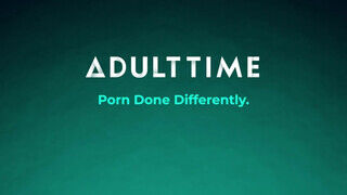 ADULT TIME - Rocky Emerson a szexy kitetovált csajszi