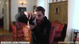Brazzers - ha kúrni is akarsz a fotóssal