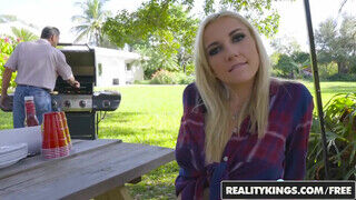 RealityKings - Jade Ambers megkívánta a pélót