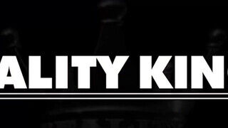 Reality Kings - Violet Myers szőrös cunija megkettyintve