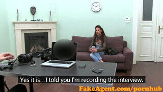 FakeAgent - latina táncoslány bájos casting forgatás videója