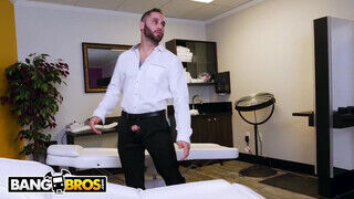 BANGBROS - Blair Williams a csöcsös fiatal bige