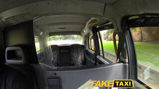 FakeTaxi - Izgató lengyel csajszi megkamatyolva