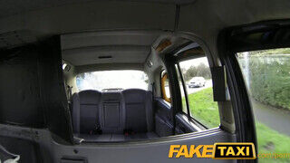 FakeTaxi - Csöcsös cseh gádzsi a taxiban
