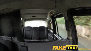 FakeTaxi - szexy amerikai szuka kolosszális mellekkel