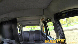 FakeTaxi - popó lyukba akarom kipróbálni a taxiban !