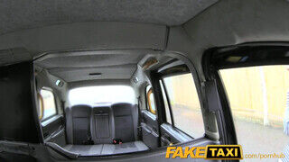 FakeTaxi - szexy világos szőke keményen popóba téve