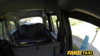 Fake Taxi - Maya a maszkos repedtsarkú