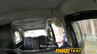 FakeTaxi - Gina Snake a szexy kitetovált milf