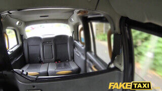 Fake Taxi - Perverz termetes csöcsű koros nő