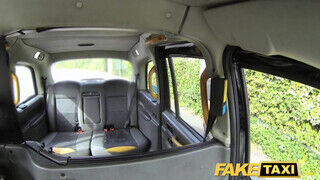 Fake Taxi - Eva Johnson kedveli a termetes fügyit
