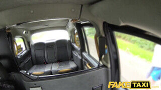 Fake Taxi - Cuki 18 éves csaj segget is nyal