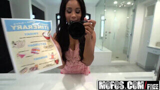 Mofos - Jenna Foxx a óriási didkós fekete csajszi
