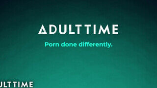 ADULT TIME - Édeshármas közösülés transzi lánnyal