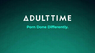 ADULT TIME - Lya Missy a izgató dél amerikai kishölgy
