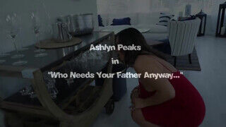 Ashlyn Peaks a nagyméretű csöcsű nevelő anya