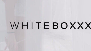 WhiteBoxxx - tökéletes testű tinédzser szeret lovagolni