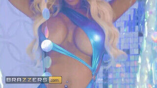 Brazzers - Brittney Kade a fullos transzvesztita kis csaj