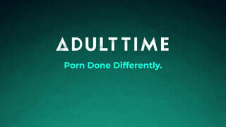 ADULT TIME - Kyler Quinn ráizgult a csoki farokra