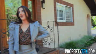 PropertySex - Aubree Valentine a szexfüggő ingatlanos
