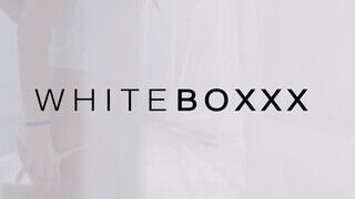 WhiteBoxxx - Ivana Sugar szűk pici cuncija