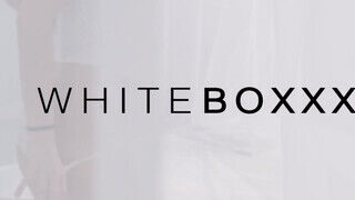 WhiteBoxxx - Ginebra Bellucci ellenállhatatlan latin tinicsaj