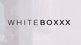 WhiteBoxxx - Tiffany Tatum magyar kisasszony megosztja a barátját