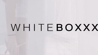 WHITEBOXXX - Nicole Pearl vadító kupakolása a barátjával
