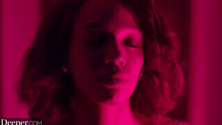 Deeper - Lacey London fehér brét akart