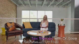 PUREMATURE - Brandi Love a méretes keblű világos szőke milf
