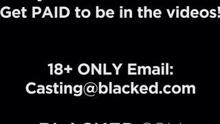 BLACKED - Penny Barber élvezi a bazinagy pöcst