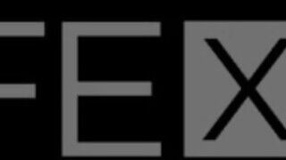 HotwifeXXX - a barna házastárs csoki kukacot akar